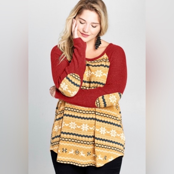 PLUS Reindeer snowflake top - Picture 2 of 3